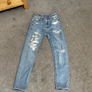 American Eagle Mom Jean